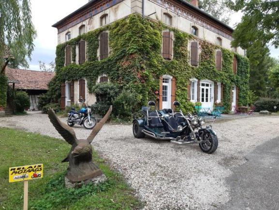 La Belle D'Antan Bed and Breakfast Saint-Bonnet-en-Bresse Exterior foto